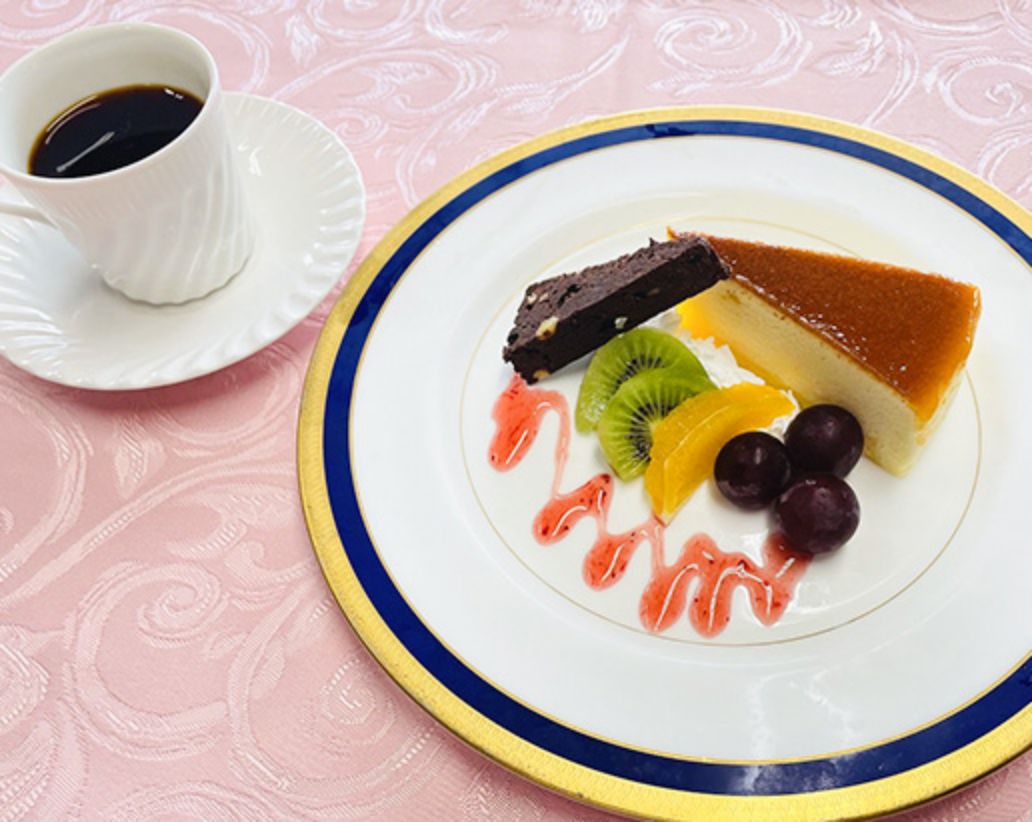 ケーキセット 1,650円